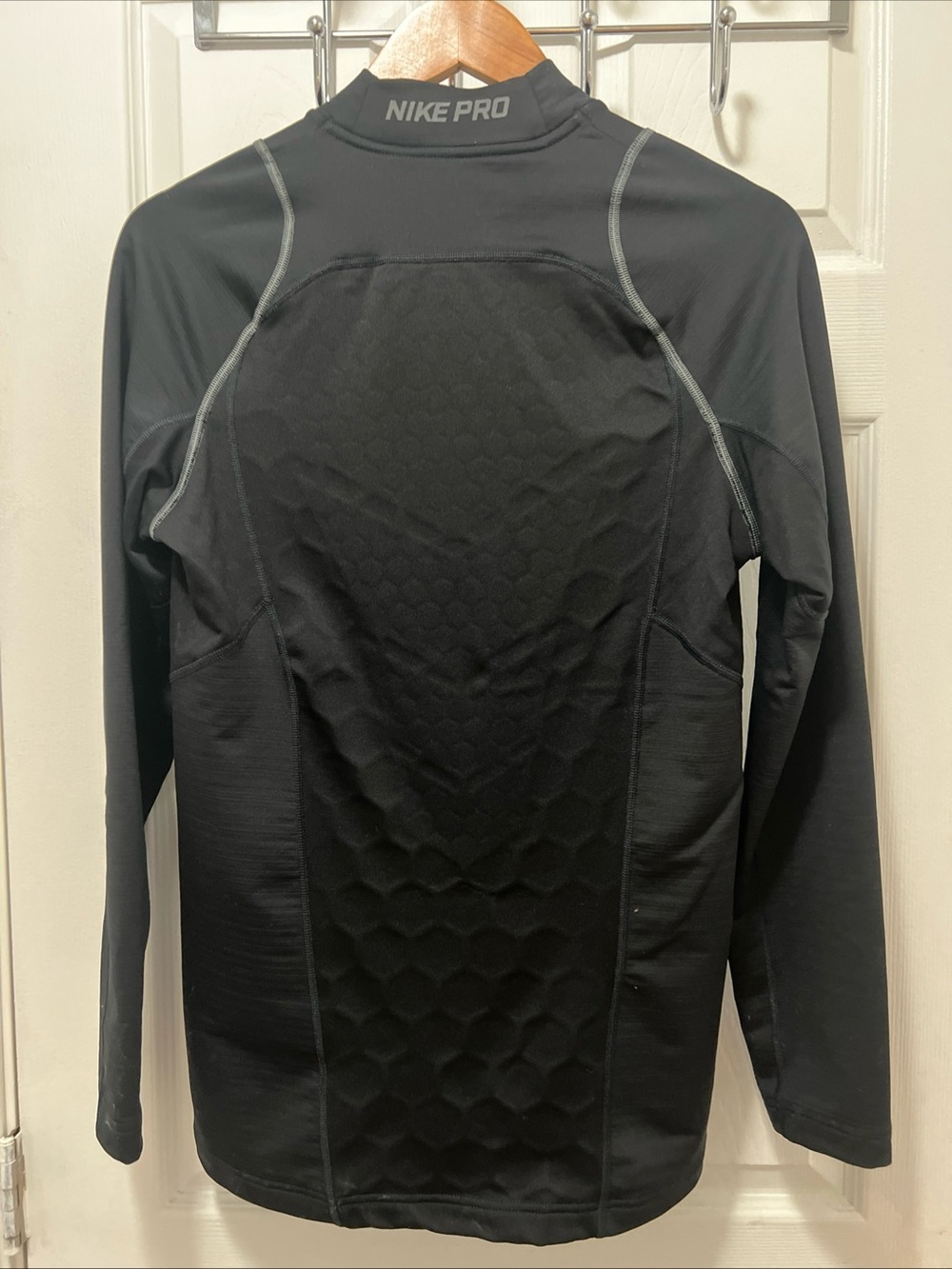 Nike Pro Dri-FIT Mens Hyperwarm Fitted Mock Neck Long Sleeve Shirt Black Sz S - Picture 4 of 5